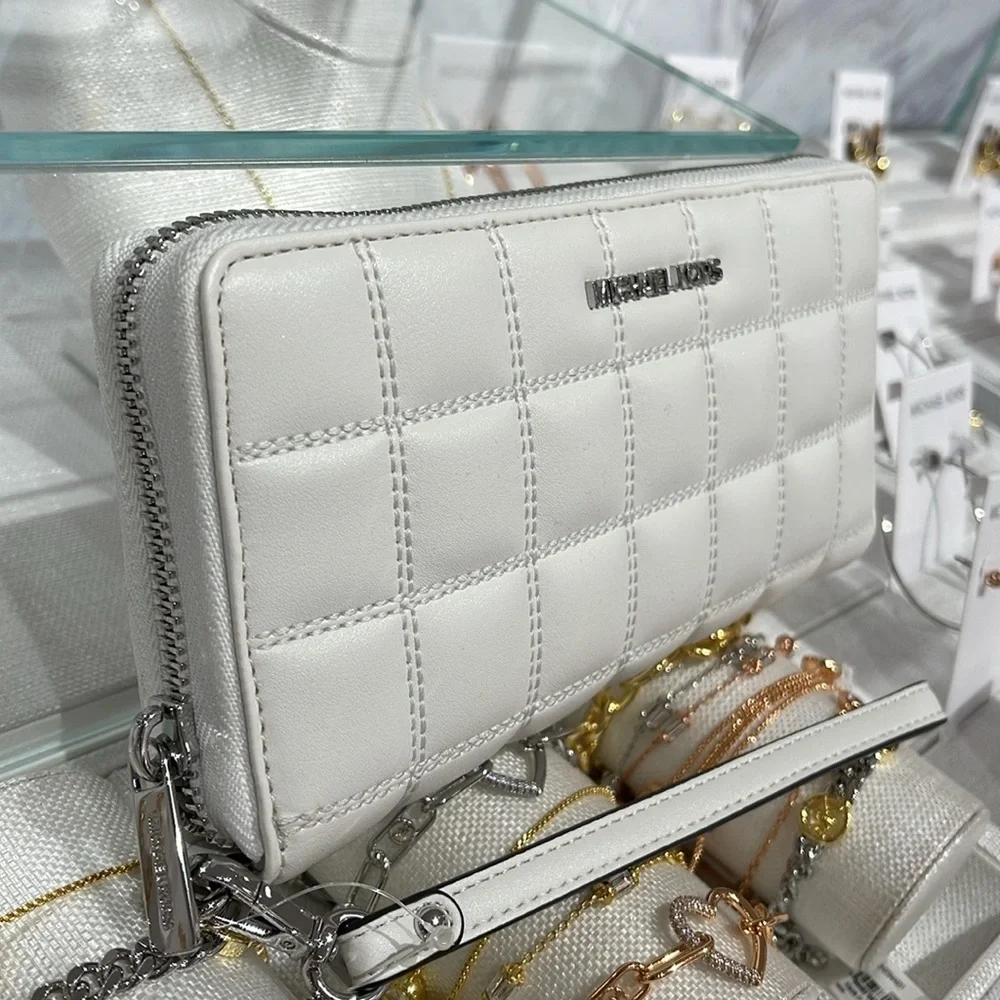 MICHAEL KORS
Continental Wristlet Phone Case Wallet
Optic White
NWT - Picture 15 of 16